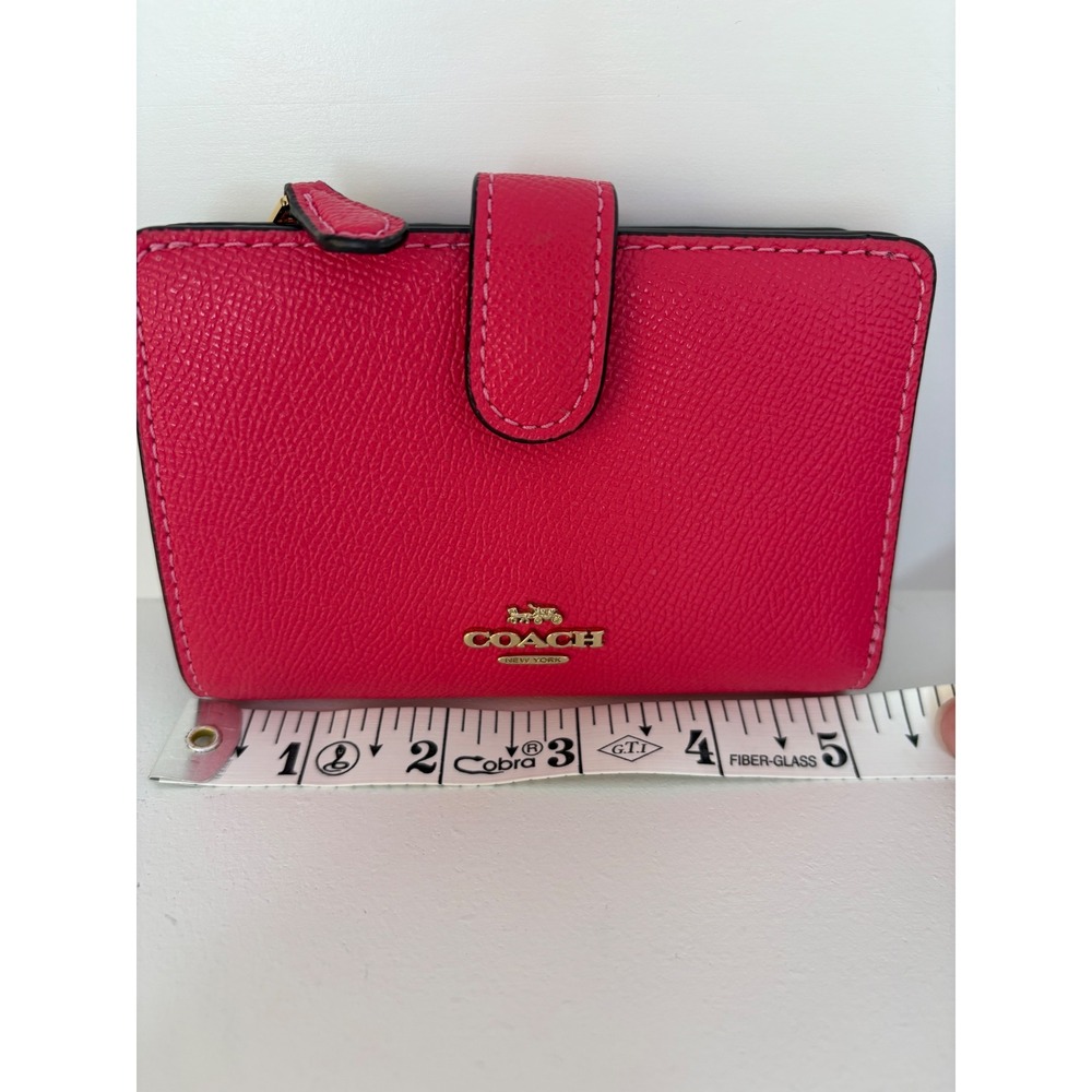 Coach #F11484 M Corner Zip Wallet Coral Crossgrain Leather Bifold Gold Logo - Picture 13 of 14
